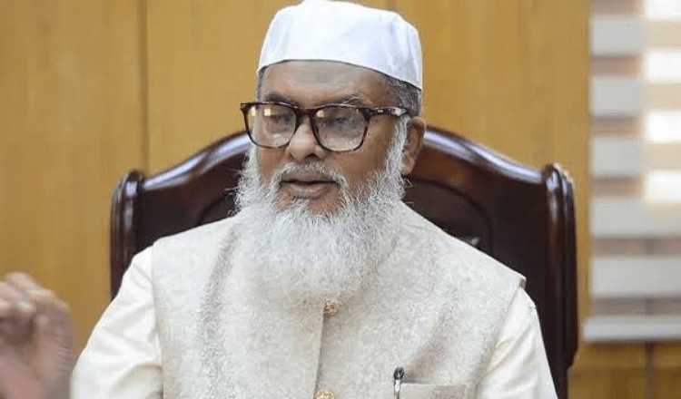 আরবির পাশাপাশি মাদ্রাসায় ইংরেজি ভাষা চর্চায় জোর দিতে হবে : ধর্ম উপদেষ্টা