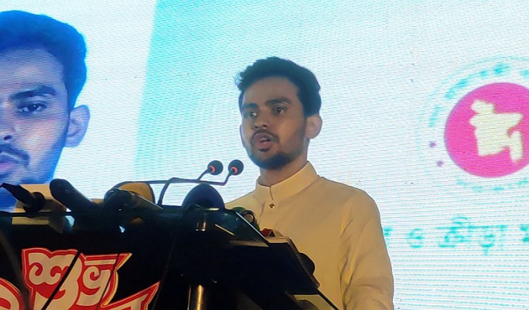 সরকার দেশের তরুণদের ভাগ্য উন্নয়নে কাজ করছে : আসিফ মাহমুদ