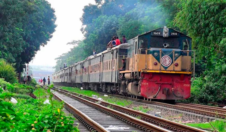 আজ থেকে ঢাকা-সিলেট রুটে ট্রেন চলবে